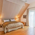 Wellness-oase Mit Wasserblick, Pool, Sauna & Fitnessbereich * Rankwitz