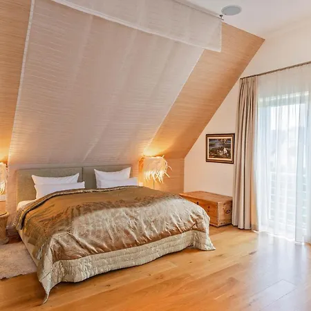 Wellness-apartment Mit Wasserblick, Pool, Sauna & Fitnessbereich * Rankwitz