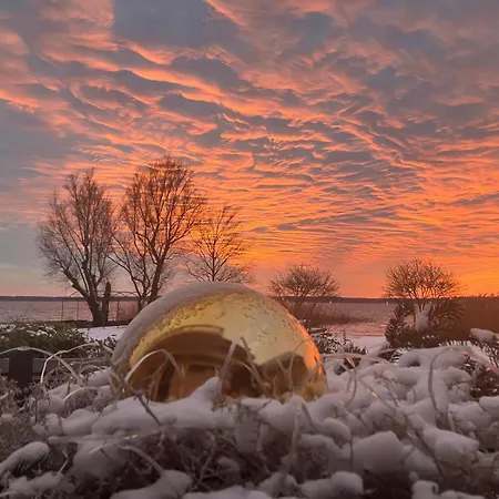 Wellness-apartment Mit Wasserblick, Pool, Sauna&fitnessbereich *